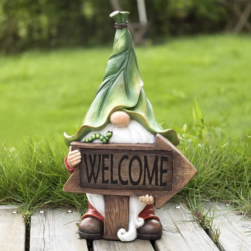 Gnome Resin Statues Outdoor Garden Decoration with Solar LED Light