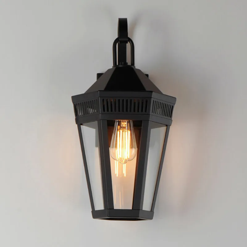 Maxim 30592 Oxford 1-lt 18" Tall Outdoor Wall Sconce