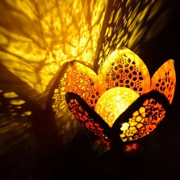 Solar Flower Crackle Garden Light